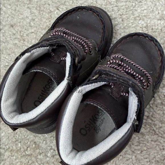 EUC. Size 7 Osh Kosh Toddler Shoes - Picture 5 of 9